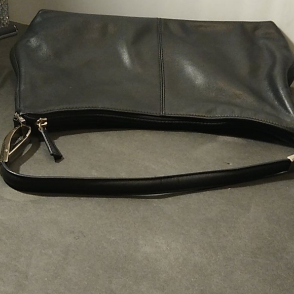 Dkny - Picture 4 of 8